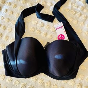 NWT FREYA HALTER BIKINI TOP